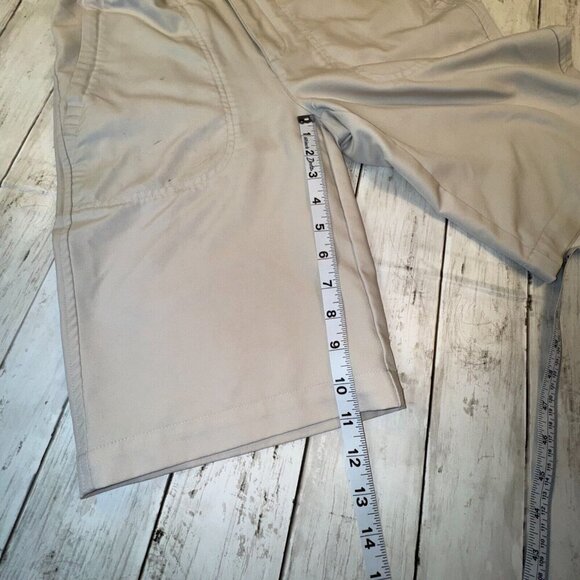 Nike Golf Tour Performance Dri-Fit Shorts / Women’s Large / Bermuda / Beige - Picture 5 of 7